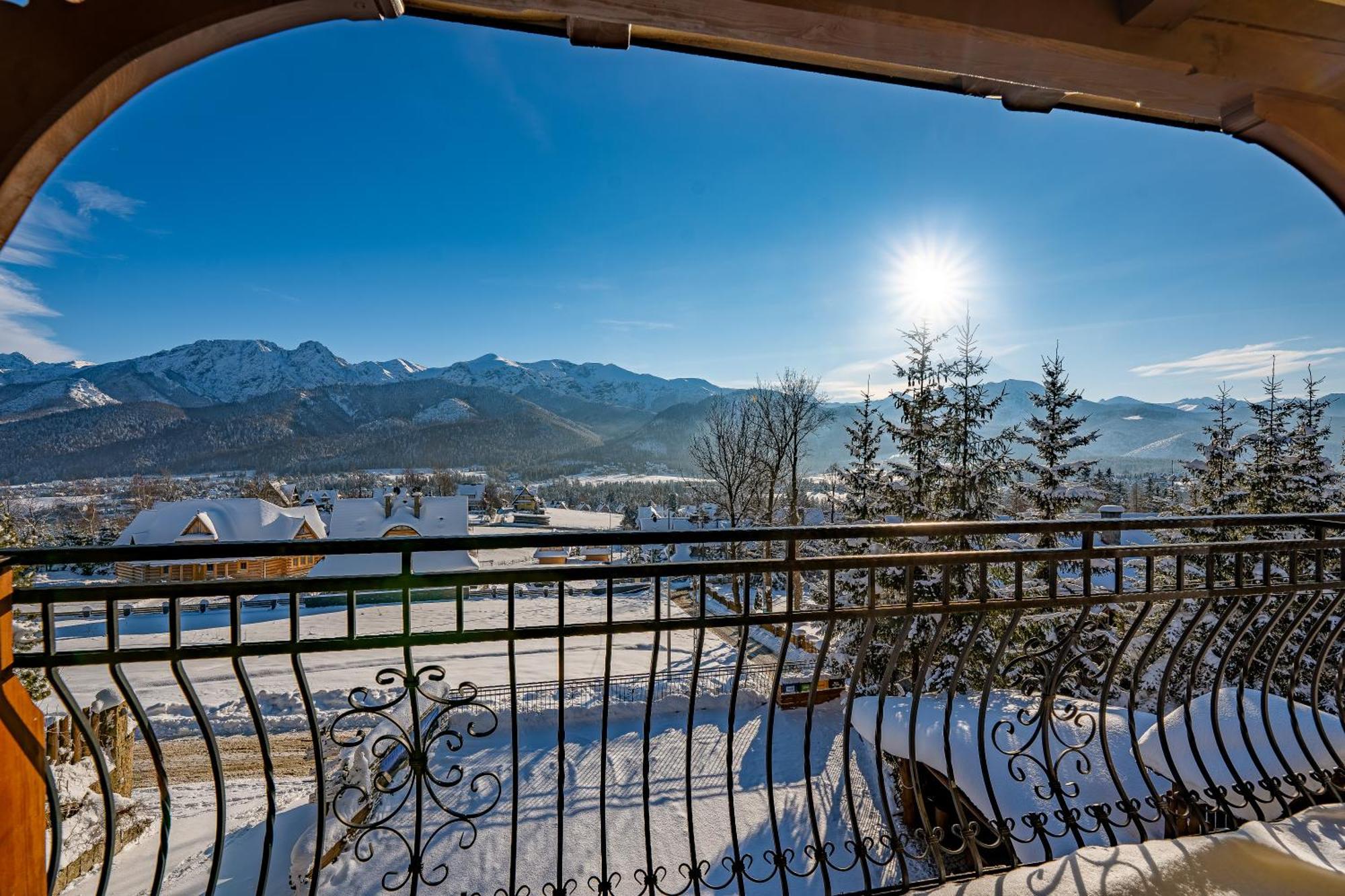 Apartamenty Z Widokiem Na Tatry Cztery Pory Roku Koscielisko Luaran gambar