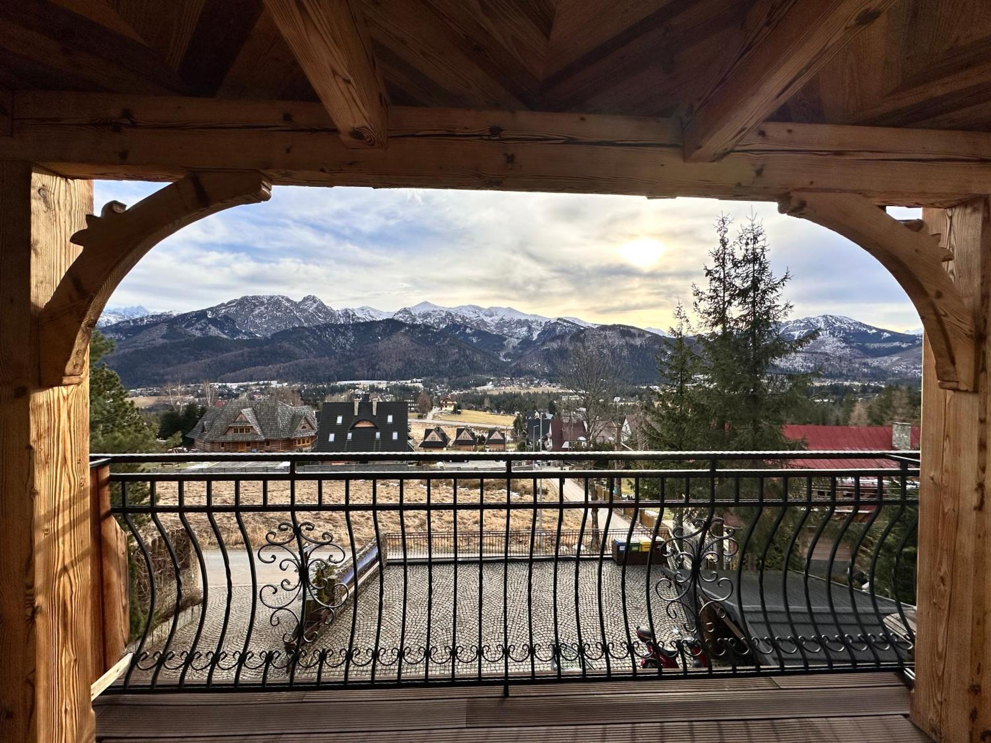 Apartamenty Z Widokiem Na Tatry Cztery Pory Roku Koscielisko Luaran gambar